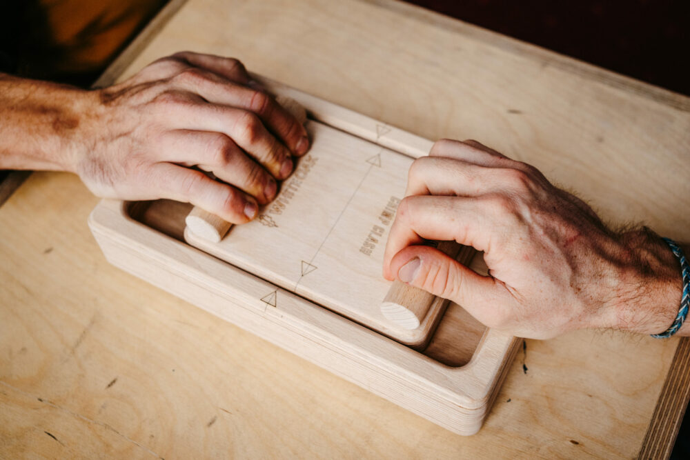 WhiteOak Crimp Clash - Image 2