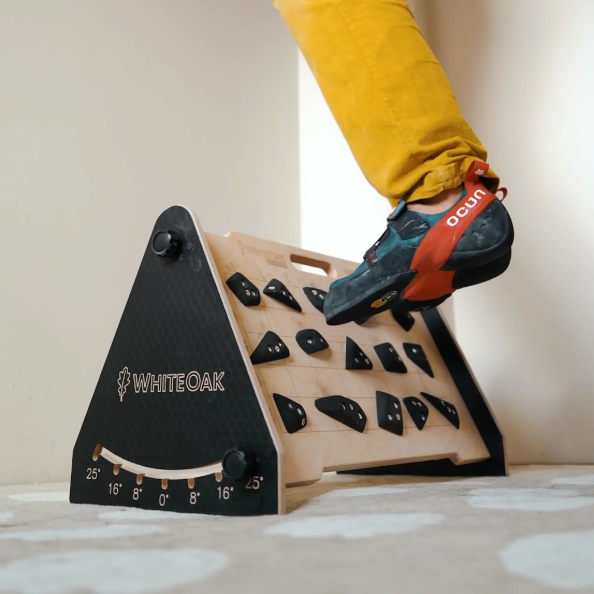 WhiteOak Footwork Panel - obrazek 2